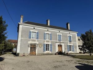 Vente maison 7 pièces 195 m² à Verteillac (24320)  262 500 €