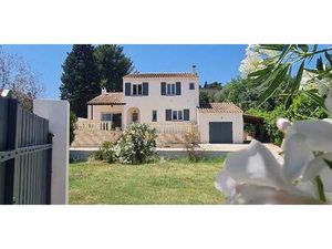 Maison avec jardin et terrasse Châteauneuf-de-Gadagne (84)
