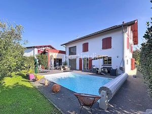 Vente maison 5 pièces 147.27 m² à Ustaritz (64480)  714 000 €