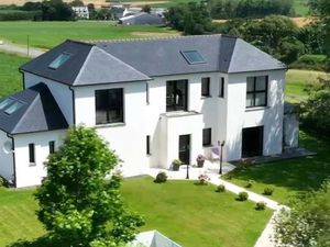 Maison de luxe à vendre à Plouider