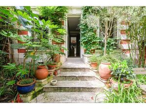 Maison de luxe à vendre dans le quartier Villegranges