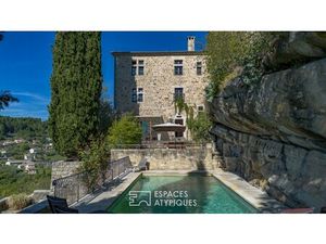 Maison de luxe à vendre à Ucel