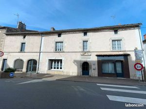 Maison 10 pièces 250 m²