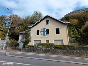 Maison 8 pièces 183 m²