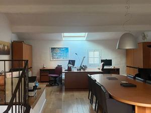 À louer – Maison-bureau indépendante au cœur du quartier Mazarin  Aix-en-Provence