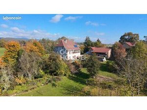 Maison 7 pièces 217 m²