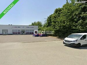 Local commercial 368 m²