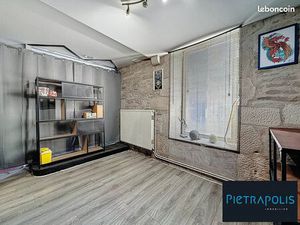 Local 80 m² Is-sur-Tille