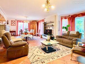 Maison 6 pièces 177m2