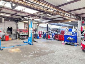 Fonds de commerce autos 430 m²