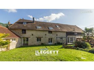 Maison 8 pièces 268 m²