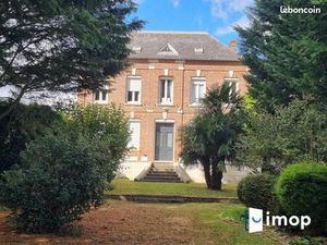 Maison 7 pièces 230 m²