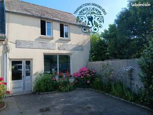 A SAINT SAUVEUR LE VICOMTE  local d'activité. Ag du Donjon