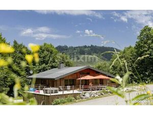 Chalet 10 pièces 256 m²