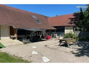 Ferme 15 pièces 84 m²
