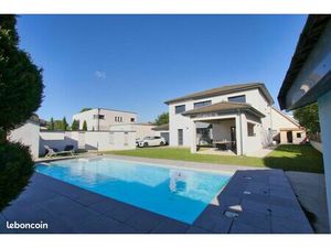 Maison 5 pièces 158 m²