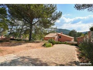 Maison 5 pièces 200 m²