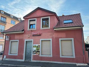 Maison 8 pièces 179 m²