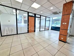 Boutique 170 m² Cambo-les-Bains