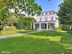 Maison 8 pièces 200 m²