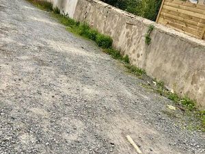 Lot de 4 places de parking extérieures – 12 000 le lot – rue de Montbernage  Poitiers