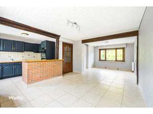 Agréable maison avec jardin et emplacement de parking !