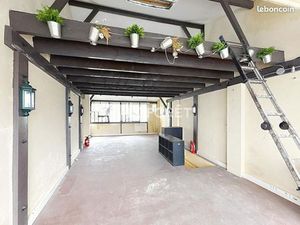 Local commercial 140 m²