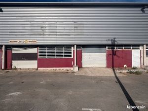 Local d'activité Alès 200 m2