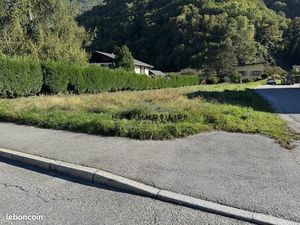 Terrain 800 m² La Bâthie