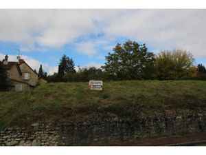 Vente terrain 916 m² à Targe (86100)  40 000 €