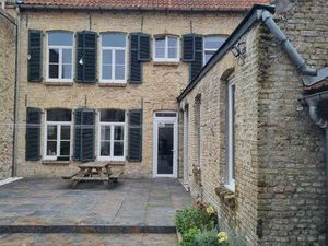 Maison 10 pièces 233 m²