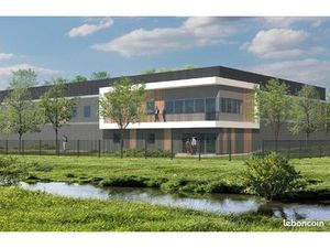 Local 1268 m² Persan