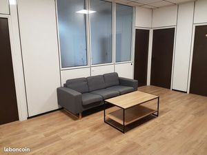 Bureau de 30 m² / Coworking / Centre d'affaires - Tout inclus