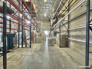 Entrepôt 298 m² Castries