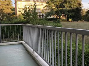 Location appartement 6 pièces 118 m² à Versailles (78000)  3 300 €