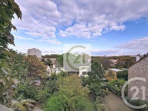 Maison à louer - 6 pièces - 111 86 m2 - St Cloud - 92 - ILE-DE-FRANCE