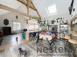 Découvrez cette maison rare à Épiais de 165 m² avec 2 chambres  piscine  terrasse et grand
