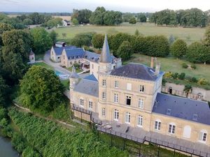 Maison de caractère de standing à Rouziers de touraine