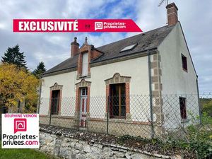 Exclusivité - Maison à rénover avec beaucoup de cachet à Combreux sur un terrain de 1 000 