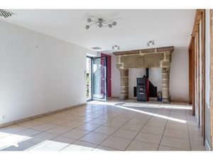 Vente maison 4 pièces 113 m² Saint-Éloy-les-Tuileries (19210)