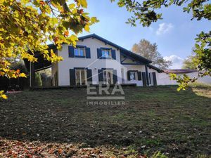 Biaudos : maison T6 de 146m² + annexe sur 5245m² de terrain
