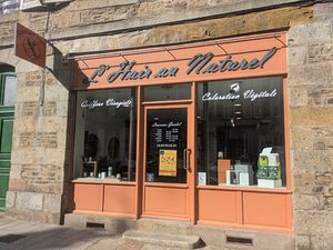 SALON DE COIFFURE FOUGERES - 42 m2