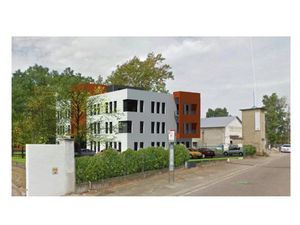Local professionnel à louer CHASSIEU 3 pièce(s) 243m2 2 350€/mois HT/HC