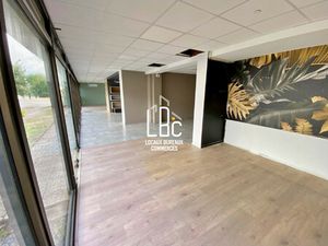 Location Local commercial 170m² REZE 44400