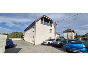 Vente appartement 4 pièces 103 m² à Dolomieu (38110)  198 000 €