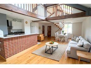 Vente duplex 3 pièces 70 m² à Le Mesnil-Saint-Denis (78320)  275 000 €