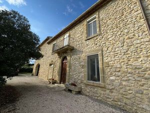 Maison de luxe à vendre à Fons