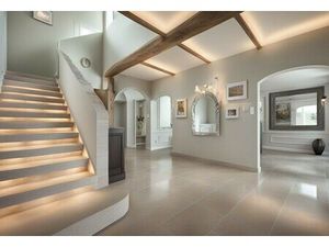 Maison de luxe à vendre dans le quartier Exterieurs-Baisses-Sibourg