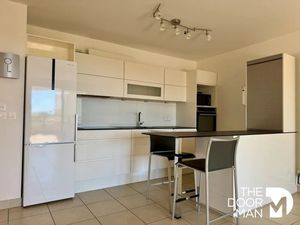 Vente appartement 5 pièces 92 m² à Hyeres (83400)  495 000 €