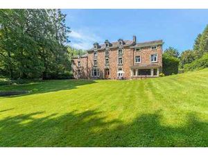 Superbe château ferme du XVIIe